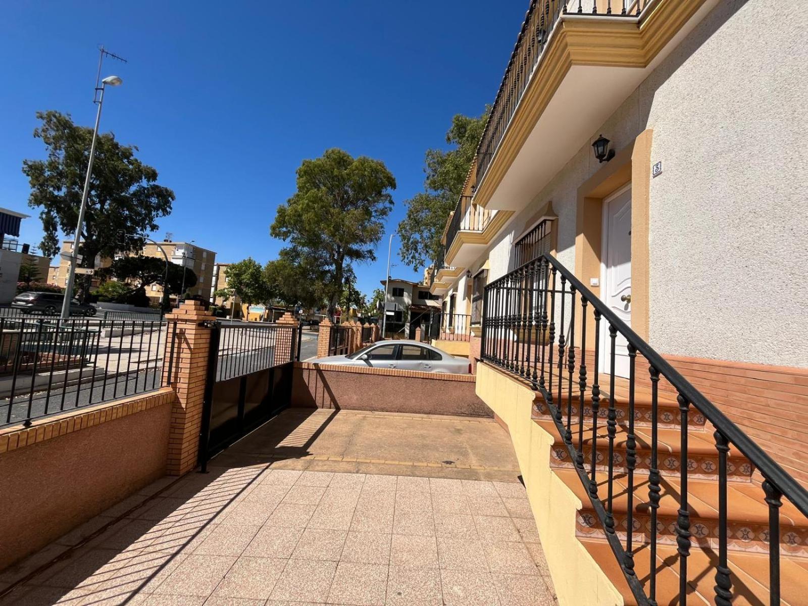 Apartamentos Turisticos Paraiso Andaluz Isola Cristina Esterno foto